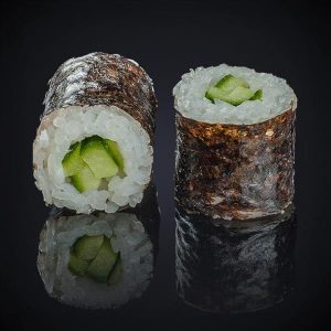 Ролл с огурцом